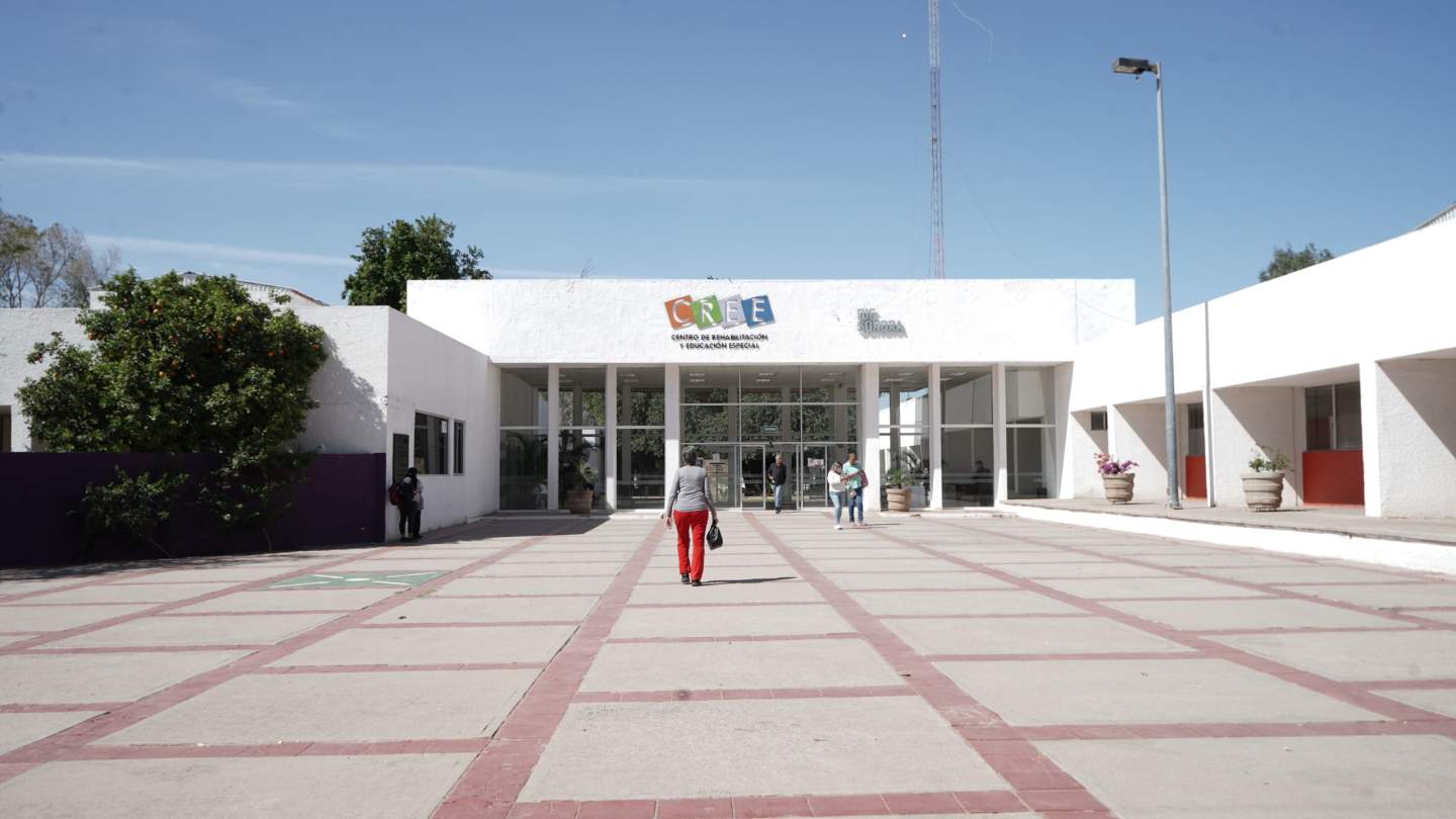 Gobierno de Sonora fortalece atención en rehabilitación a través de los CREE